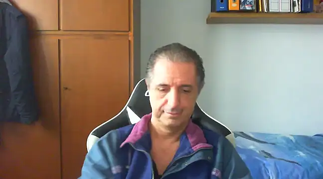 Snapshot of lliuk70mi chatting on February 1, 2025, 12:26 pm lliuk70mi online show from February 1, 2025, 12:26 pm