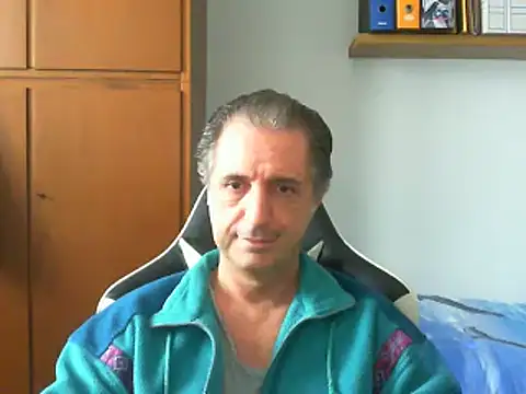 Snapshot of lliuk70mi chatting on March 10, 2025, 1:00 pm lliuk70mi online show from March 10, 2025, 1:00 pm