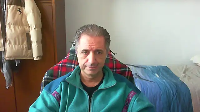 Snapshot of lliuk70mi chatting on March 12, 2026, 1:48 pm lliuk70mi online show from March 12, 2026, 1:48 pm