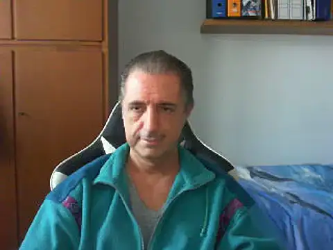 Snapshot of lliuk70mi chatting on December 21, 2024, 3:09 pm lliuk70mi online show from December 21, 2024, 3:09 pm
