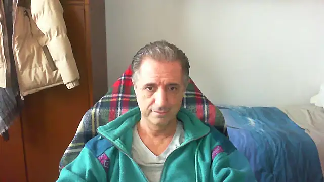 Snapshot of lliuk70mi chatting on March 19, 2026, 3:34 pm lliuk70mi online show from March 19, 2026, 3:34 pm