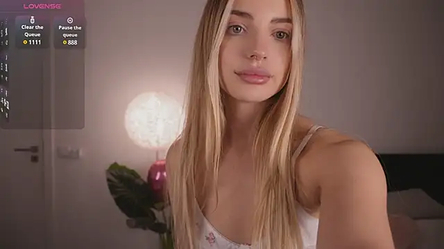 Nicole youthfull online show from March 1, 2025, 1:11 am