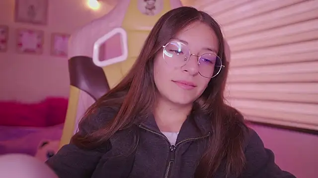 milly kenner online show from March 26, 2026, 8:07 pm