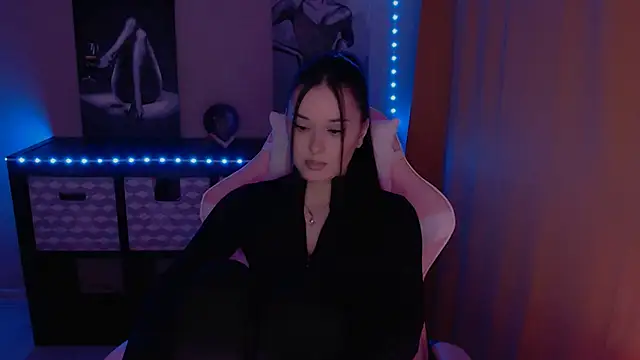 Snapshot of AlisaLink chatting on March 22, 2025, 4:04 pm AlisaLink online show from March 22, 2025, 4:04 pm