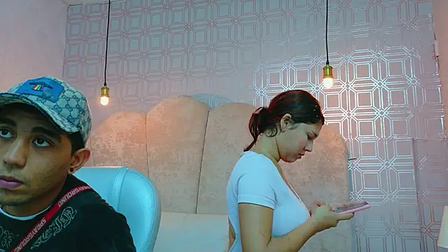 Annyeli online show from November 6, 2025, 11:58 am