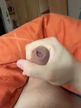 Gartengolem online show from April 4, 2026, 7:37 am