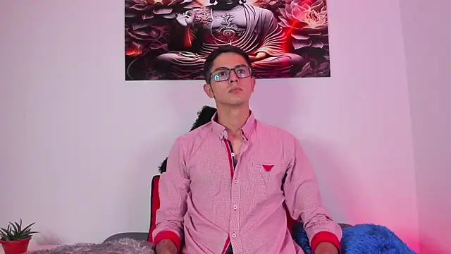 Snapshot of Ethan_Sai___ chatting on February 7, 2025, 8:31 pm Ethan Sai    online show from February 7, 2025, 8:31 pm