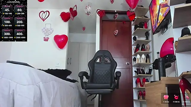 SophieBaker   online show from February 14, 2026, 1:50 am