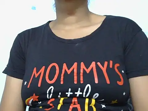 Snapshot of Thimiralagi chatting on April 18, 2026, 12:18 pm Thimiralagi online show from April 18, 2026, 12:18 pm