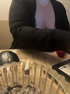 Snapshot of Popinasq chatting on April 7, 2026, 3:19 am Popinasq online show from April 7, 2026, 3:19 am