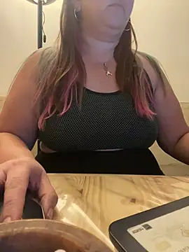 Snapshot of Popinasq chatting on February 26, 2026, 3:06 am Popinasq online show from February 26, 2026, 3:06 am