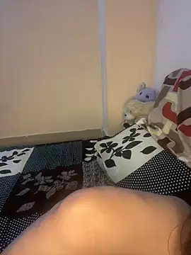  riyaahahaha  online show from February 22, 2025, 9:34 am