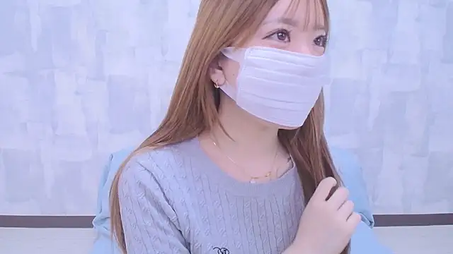 LOVE MOMO LOVE online show from June 12, 2026, 11:41 am
