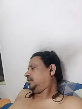 Snapshot of Raj1043 chatting on January 4, 2025, 11:59 pm Raj1043 online show from January 4, 2025, 11:59 pm