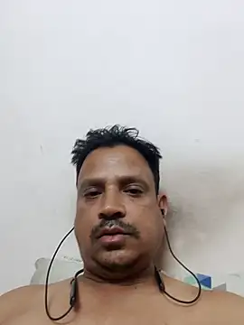 Snapshot of Raj1043 chatting on February 15, 2025, 7:06 pm Raj1043 online show from February 15, 2025, 7:06 pm