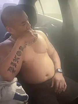 Snapshot of EatMyCake831 chatting on February 19, 2025, 4:55 pm EatMyCake831 online show from February 19, 2025, 4:55 pm