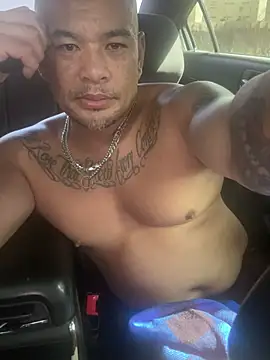 Snapshot of EatMyCake831 chatting on March 17, 2025, 9:24 pm EatMyCake831 online show from March 17, 2025, 9:24 pm