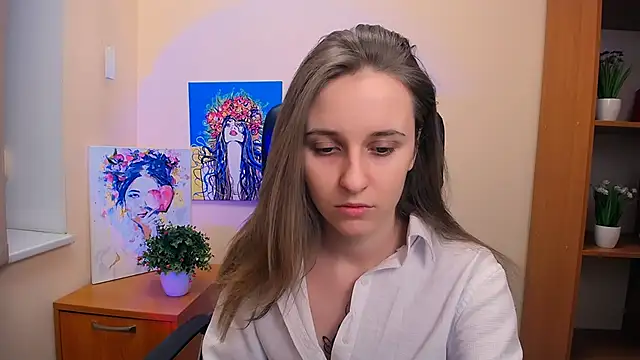 Snapshot of _Nicole_new chatting on February 17, 2025, 1:00 pm Nicole new online show from February 17, 2025, 1:00 pm