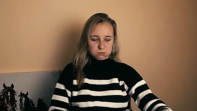 Snapshot of _Nicole_new chatting on October 29, 2025, 9:19 am Nicole new online show from October 29, 2025, 9:19 am