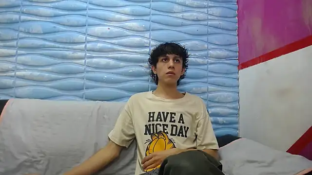 Snapshot of Felipe_Browns chatting on February 3, 2025, 12:25 pm Felipe Browns online show from February 3, 2025, 12:25 pm