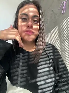 amorinha99 online show from July 15, 2026, 7:10 pm