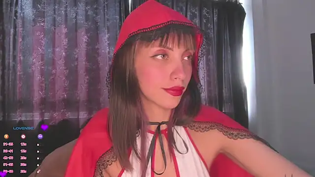 Snapshot of MiaGoth_ chatting on October 2, 2025, 7:28 pm MiaGoth  online show from October 2, 2025, 7:28 pm