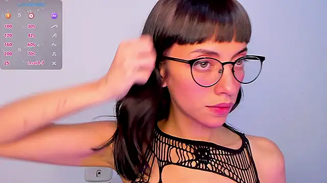 Snapshot of MiaGoth_ chatting on March 23, 2025, 4:05 am MiaGoth  online show from March 23, 2025, 4:05 am