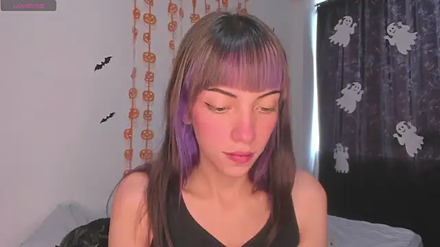 Snapshot of MiaGoth_ chatting on October 22, 2025, 4:17 pm MiaGoth  online show from October 22, 2025, 4:17 pm