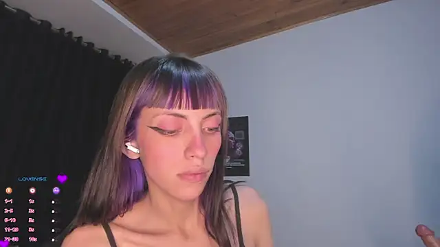 Snapshot of MiaGoth_ chatting on September 11, 2025, 2:33 am MiaGoth  online show from September 11, 2025, 2:33 am