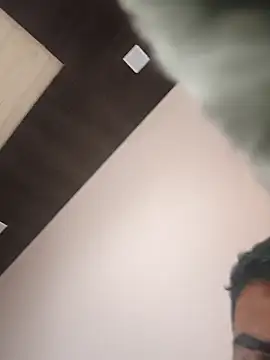 Snapshot of yourboy2000__ chatting on January 18, 2026, 11:24 am yourboy2000 online show from January 18, 2026, 11:24 am