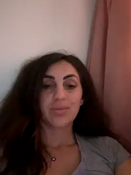 EmaSkyes online show from November 16, 2025, 2:00 pm