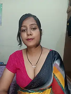 Snapshot of Miss-Riyasingh chatting on July 8, 2026, 5:02 pm Miss-Riyasingh online show from July 8, 2026, 5:02 pm