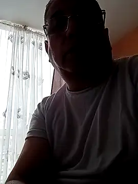 MATTHEW MRANDA online show from June 25, 2026, 6:35 pm