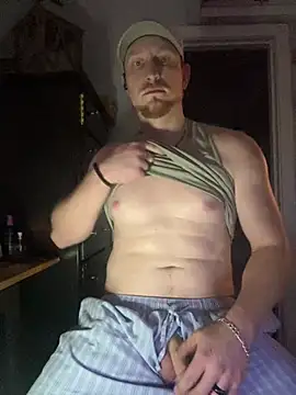 Snapshot of bigred0808 chatting on March 1, 2026, 5:29 am bigred0808 online show from March 1, 2026, 5:29 am