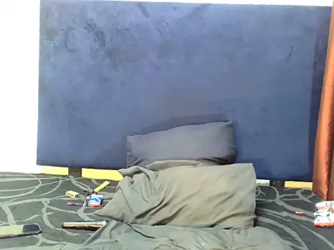 Snapshot of ReginaStar16 chatting on April 7, 2026, 8:21 pm ReginaStar16 online show from April 7, 2026, 8:21 pm