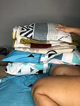 aisha-sajady online show from April 22, 2026, 8:26 pm