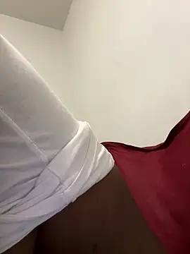 honeybrow online show from January 9, 2025, 9:05 pm