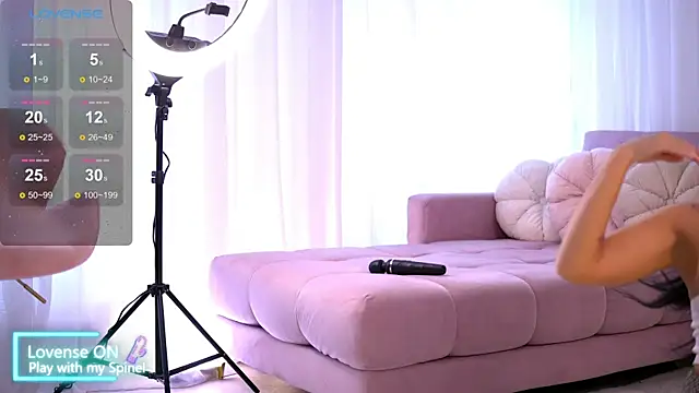 AnaRhodes online show from March 30, 2026, 9:05 pm