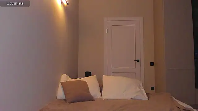 Snapshot of pretty_girlnextdoor chatting on December 4, 2024, 8:45 pm pretty girlnextdoor online show from December 4, 2024, 8:45 pm