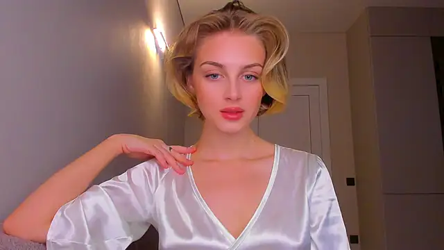 Snapshot of pretty_girlnextdoor chatting on February 22, 2025, 5:57 pm pretty girlnextdoor online show from February 22, 2025, 5:57 pm