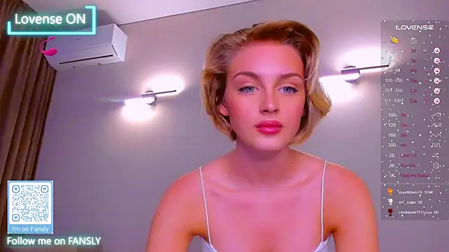 Snapshot of pretty_girlnextdoor chatting on January 26, 2025, 7:31 pm pretty girlnextdoor online show from January 26, 2025, 7:31 pm