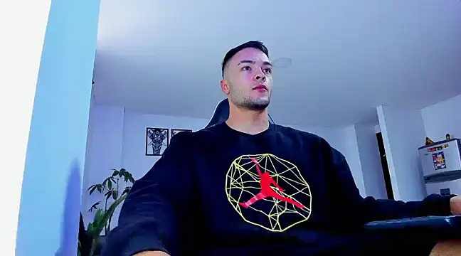 alexander collin02 online show from February 12, 2025, 12:55 pm