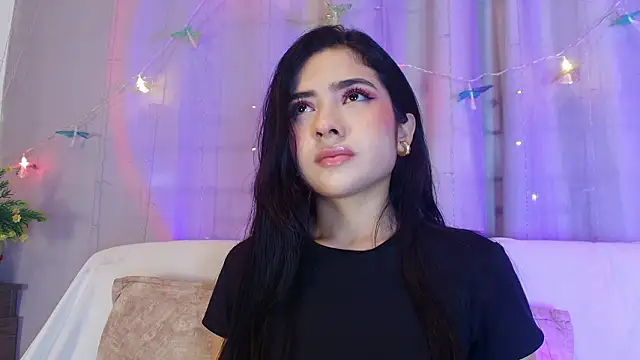 Snapshot of adara_johnson__ chatting on February 15, 2026, 1:10 pm adara johnson online show from February 15, 2026, 1:10 pm