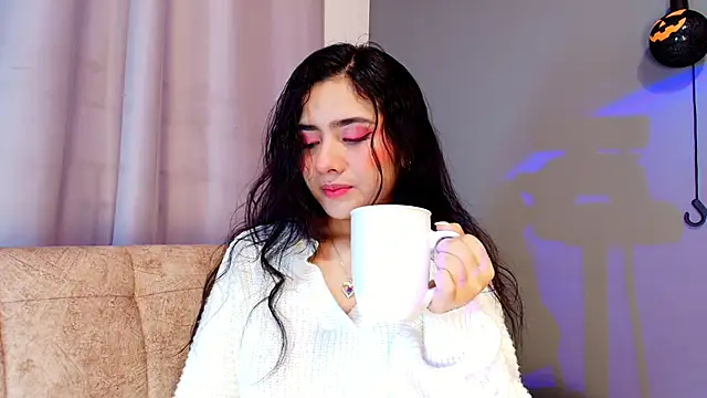 adara johnson   online show from October 8, 2025, 11:45 am