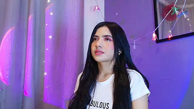 Snapshot of adara_johnson__ chatting on February 25, 2026, 11:54 am adara johnson online show from February 25, 2026, 11:54 am