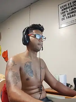 FitGeorge online show from November 22, 2025, 4:55 am