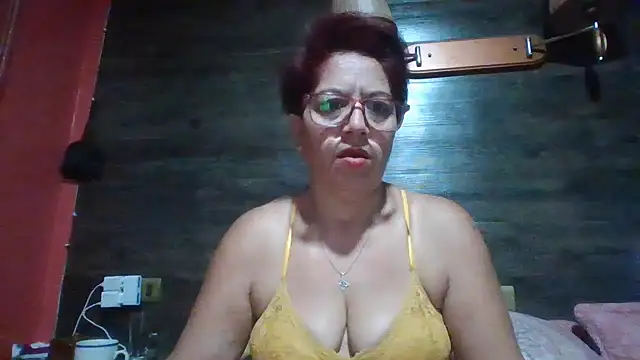 TRISH MILF online show from March 18, 2025, 9:23 am