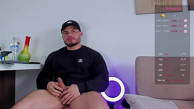 garageboy94 online show from February 19, 2025, 7:37 pm