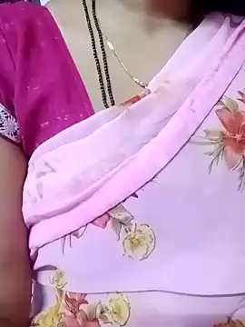 Snapshot of jiyahot1432 chatting on February 18, 2025, 5:20 pm jiyahot1432 online show from February 18, 2025, 5:20 pm