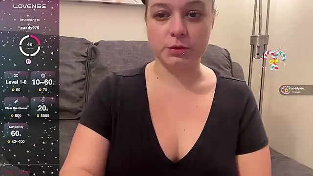 NaughtyWifeUK online show from November 16, 2025, 1:43 am